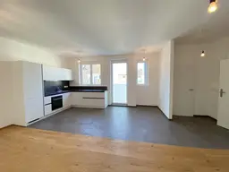 NÄHE NASCHMARKT - ERSTBEZUG-DG-Ausbau mit 3 Zimmer