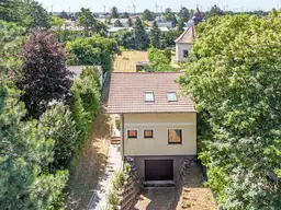 Einfamilienhaus auf großem Grundstück und viel Potential in Strasshof an der Nordbahn!
