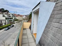 2-Zimmer Dachgeschoßwohnung mit zwei Terrassen &amp; Klimaanlage