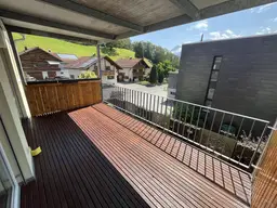 Maisonette Wohnung mit ca. 152 m² sowie Balkon und Carport