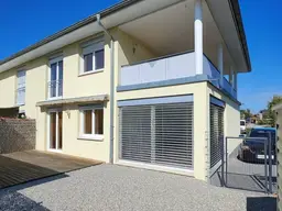 Architekten-Doppelhaushälfte mit Stil, Garten &amp; Großzügige Terrasse im Obergeschoss