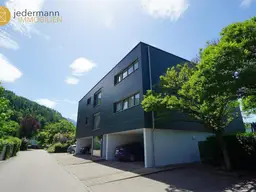 GISINGEN: GERÄUMIGE 2,5-ZIMMER-DACHGESCHOSSWOHNUNG MIT 76M²!