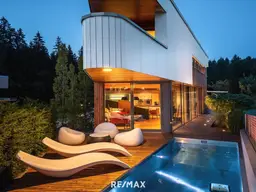 Modernes Architektenhaus mit Panorama-Wellness &amp; Designkomfort