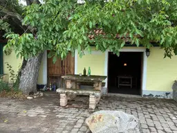 Urige Gemütlichkeit im eingenen Presshaus in traumhafter Lage