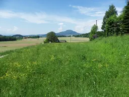 Sonniges Baugelände ca. 3.921 m², in Maria Saal, Nähe Klagenfurt, geeignet sowohl für BAUTRÄGER als auch für Privatkäufer
