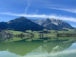 Sonniges Baugrundstück nahe dem Walchsee – Bezirk KitzbühelPerfekte Gelegenheit für Ihr nächstes Bauprojekt in traumhafter Lage