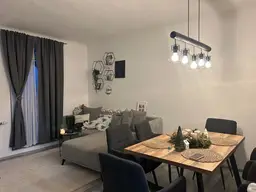 Erstbezugscharakter! Einladende 3-Zimmer Wohnung mit sonnigem Westbalkon in ruhiger Grünlage!