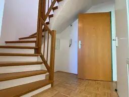 Lichtdurchflutete Dachgeschosswohnung in ruhiger Lage nahe der Murpromenade
