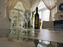 Traumhaus trifft Rendite: Villa mit Wohnkomfort und lukrativen Mieteinnahmen