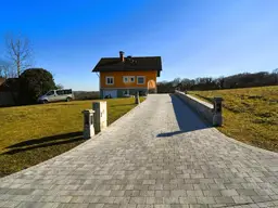 Neu: € 290.000 statt € 310.000 – Panorama, Lage, Sofortbezug