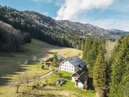 Bäuerliches Anwesen zwischen Irrsee und Mondsee im Salzkammergut