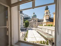 Historisches Ambiente am Mozartplatz: Repräsentative Büro- &amp; Galerieräume