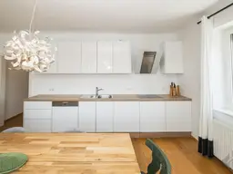 Itzling: Raum zum Leben – Möblierte 4-Zimmer-Stadtwohnung mit Balkon in Salzburg