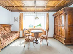 Landhaus mit riesigen Gewerbeflächen in Ostermiething - Bestlage