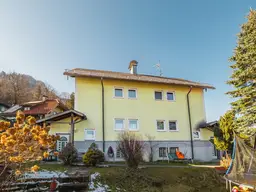 Doppelhaus in markanter Aussichtslage