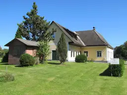 * LANDHAUS IN RUHELAGE AUF EINEM 3.660 M2 GRUNDSTÜCK * *
