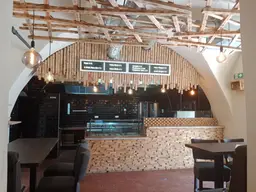 Ablöse- und Provisionsfrei - Imbiss / Restaurant in der Innenstadt mit neuwertiger Einrichtung