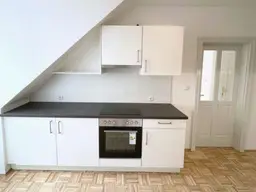 3 ZIMMER-Wohnung + sonnige Dachterrasse 6,6m² + extra Küche möbliert + nähe Kunsthaus / Hauptplatz!