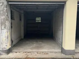 geräumige Garage in Linzer Zentrum - 2,60 m Einfahrtshöhe