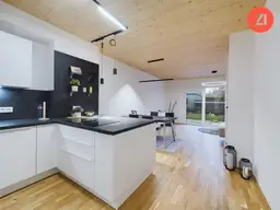 *AUGARTEN* Eck-Reihenhaus mit 4- Zimmer Terrasse und Garten - Holzriegelbauweise