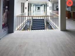 Hochwertige Büro/Ausstellungsflächen in Top Lage zu vermieten