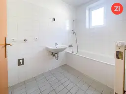 Schöne 2- Zimmer Wohnung inkl. Loggia und Stellplatz!