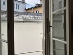 PLATZL/MÜNCHNERHOF: Praktisches 2-Raum-Büro (22m²) mitten in der Altstadt