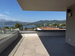 Traunseeblick genießen! Exklusives Penthouse auch Zweitwohnsitz mit wenigen Schritten zum öffentlichen Badeplatz, Nähe Grünbergseilbahn - SCHNELLBEZUG
