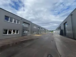 Betriebs-/ Produktions- oder Lagerhallen von 44 - 224 m² Fläche, 1A Standort ab Herbst 2025 im BUSINESS PARK REGAU (Top 14a)
