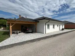 Bungalow Traum zum kleinen Preis! Barrierefreier Neubau auf einer Ebene mit 470 m² Sonnengrund mit XL-Terrasse in Ampflwang am Hausruck
