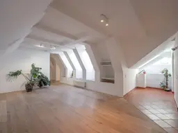 Dachgeschossjuwel mit Lift – urban wohnen beim Spittelberg| 72 m² | Lift | Klimaanlage möglich