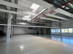 1.750m2 Industriehalle im Gewerbepark Wernberg zu vermieten - flexible Größe möglich