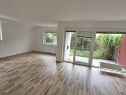 neu renovierte Genossenschaftswohnung 3 Zimmer + Loggia