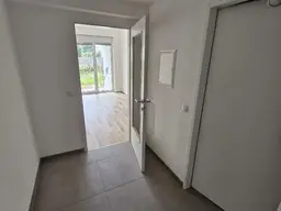 neu renovierte Genossenschaftswohnung 2 Zimmer + Loggia