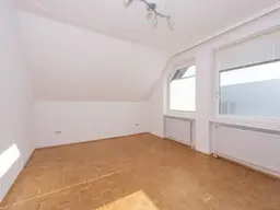 Attraktives Anlageobjekt mit 4 Einheiten und Erweiterungspotenzial!