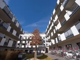 Moderne Neubauwohnung mit Terrasse und Blick ins Grüne