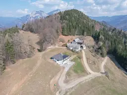 Absolute Alleinlage! 23 ha Naturidyll mit Wohnhaus, Bauernhof &amp; Nebengebäuden