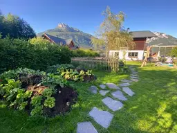 Charmantes Einfamilienhaus mit Gartenoase in idyllischer Naturkulisse