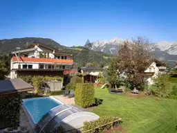 Wohn-&amp; Geschäftshaus mit Pool in ruhiger Panoramalage