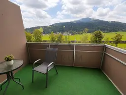 Möblierte Wohnung in zentrumsnaher Lage mit Hornblick &amp; Südbalkon