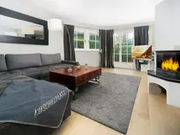 Zentrums-Wohnung mit großer Terrasse &amp; fußläufig zum Hahnenkamm