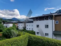 Miete: Helle, sonnige Wohnung in ruhiger Lage