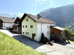 Landwirtschaft (Haus, Stall &amp; Stadl) inklusive 2 ha Freilandfläche im Stanzertal zu verkaufen!