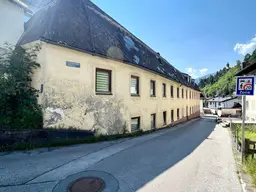 Historisches Gebäude im Herzen von Imst - Bereit für eine neue Ära!