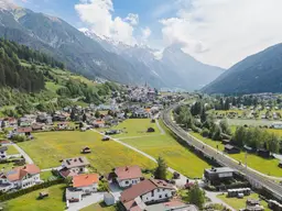 Arlberg-Fans aufgepasst - Schöner Baugrund in Pettneu