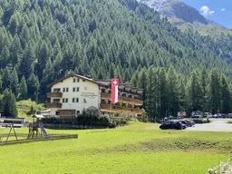 Samnaun/Ischgl – Attraktive Hotelimmobilie mit hervorragendem Potenzial in Top-Lage