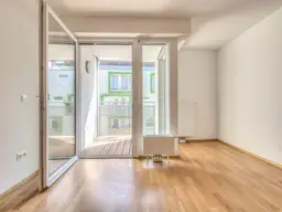 ** Hofseitiges SZ ** Modernes Wohnen mit Loggia und Aussenjalousien