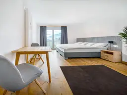 Zentral gelegenes Mitarbeiterwohnhaus mit großzügigen Eigentumswohnungen