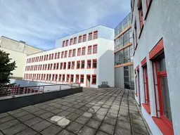 +++ BÜROGEBÄUDE IN GUTER LAGE MIT PERFEKTER INFRASTRUKTUR ZU VERKAUFEN +++