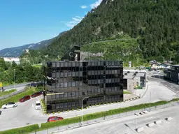 Modern saniertes Büro in Bestlage mit Parkplätzen